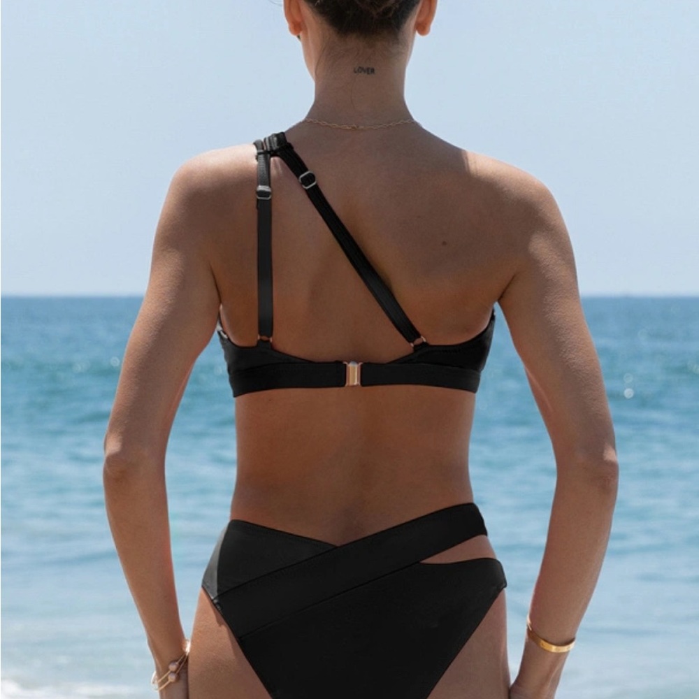 Popvil One Shoulder Front Cutout Bikini Set - Picture 2 of 3